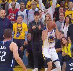 开拓者首发:阿夫迪亚、卡马拉、西索科、克林根、夏普 开拓者首发:阿夫迪亚、卡马拉、西索科、克林根、夏普